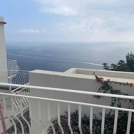 Le More Di Praiano Luaran gambar