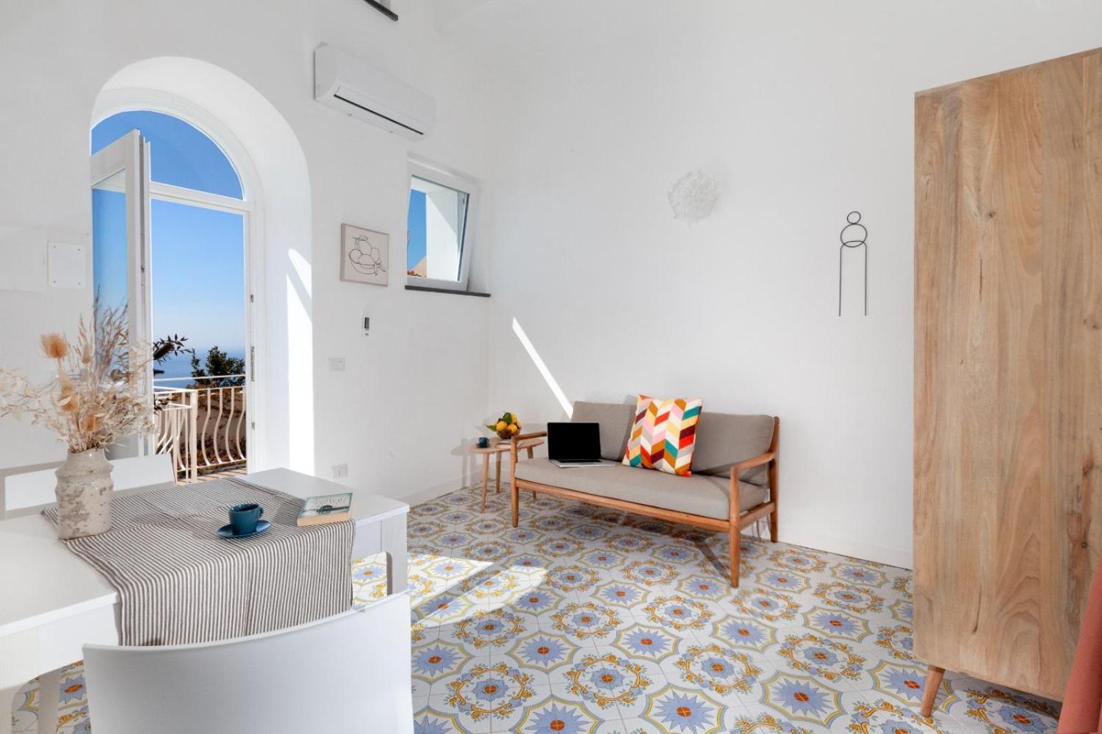 Le More Di Praiano Luaran gambar